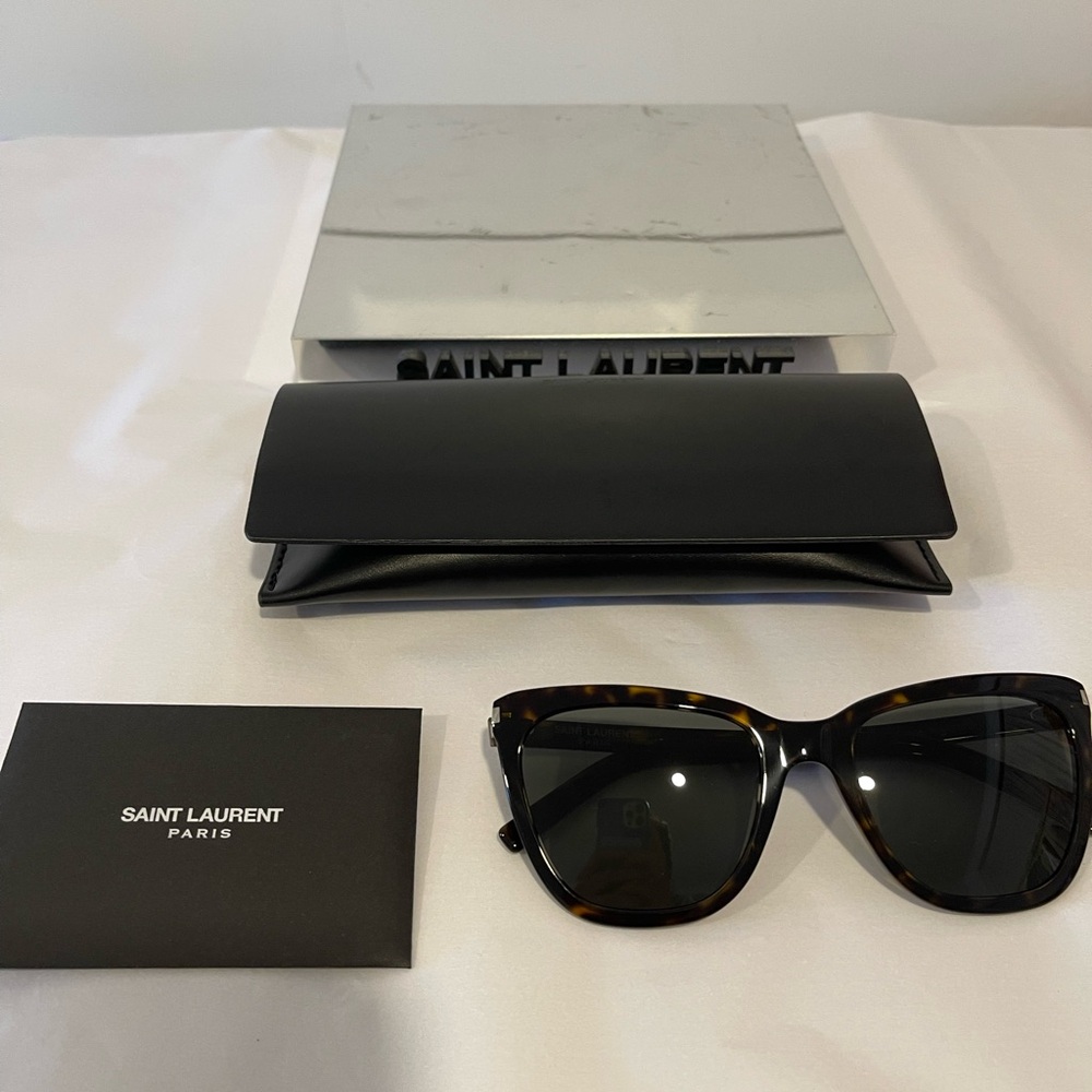 Saint Laurent Women's Sunglasses | SL 548 Slim-002 | Havana-colored - Picture 2 of 6